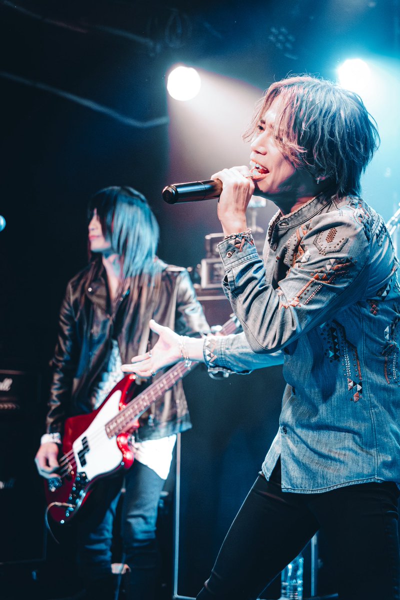 ᵘᵏᵃ tweet media