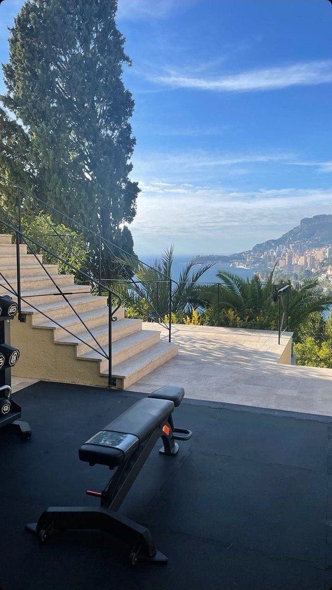 Alexander 𖤓 Nietzschean Vitalist tweet media