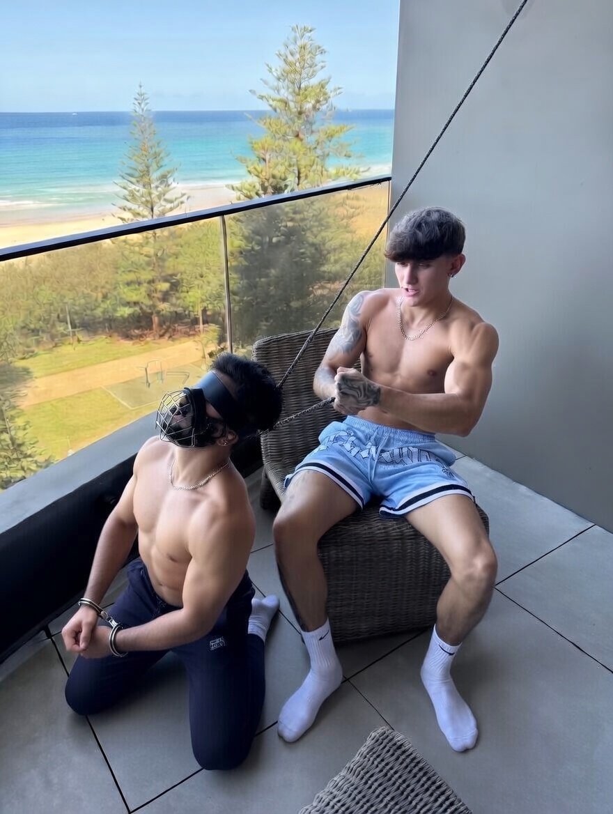 Scally White Superior Boys tweet media