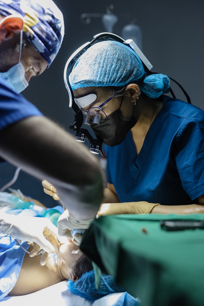 Precision and teamwork in action.

Every cleft surgery relies on skill, focus and coordination across the entire surgical team.