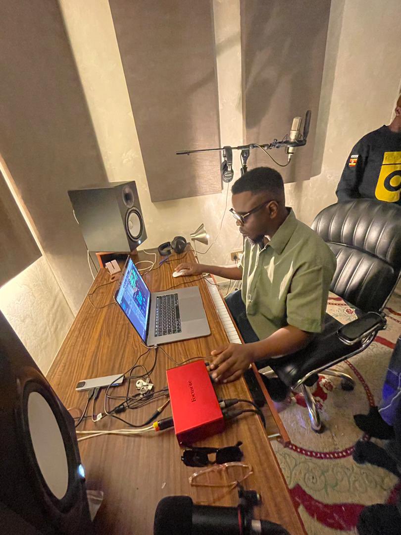 AndyMuzic tweet media