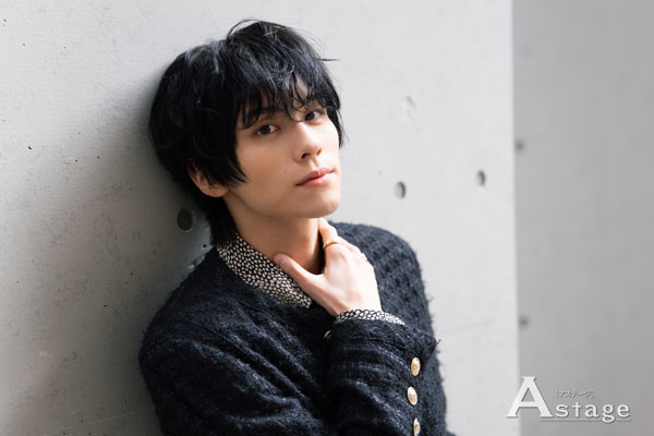 astage_ent's tweet photo. 【INTERVIEW】宮﨑優＆山下幸輝、もし過去に戻れるなら「昭和で推し活」と「11歳で猛勉強」⁉️
二人が届ける、切なくて愛おしい二度目の恋の魅力❣️ 
ドラマ「バッドチョイス・グッドラブ」インタビュー！🎙️✨

▶️https://t.co/k0dnIJEDJP

#宮﨑優 #山下幸輝 #バッドチョイス・グッドラブ 
@abema_drama https://t.co/aNlo6cpLOz