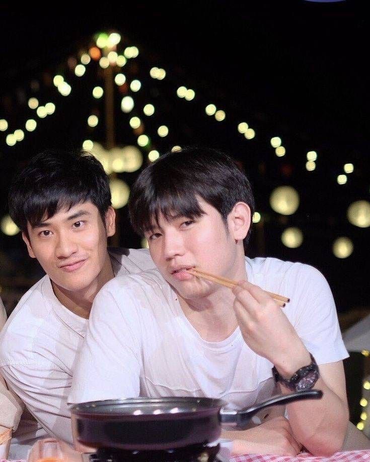 zzzak.polcayuni tweet media