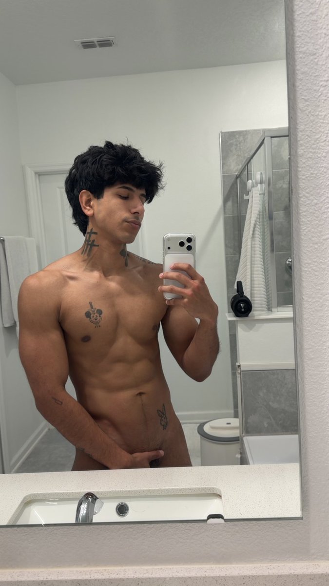 Noah Foxxx tweet media