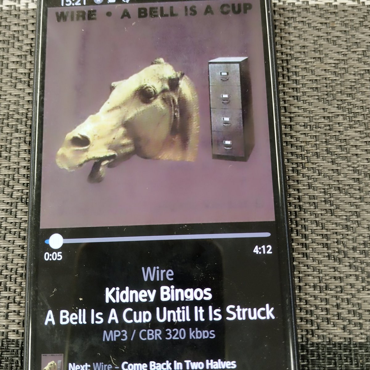 mixturesweet's tweet image. ええ天気やん♥仕事だい💙（；^ω^）
遅番のお昼です♥BGMは #WIRE 
再結成後80s後半期、つまりMUTE期
来日観れたし🎸ライブは良かった💙
MUTE機はLewis/Gilbert 色が強く
インダストリアル感とデジタル感
そして打ち込み多めで賛否割れてた
セールス面と実験性が衝突してた
そして再び停止、21世紀へ