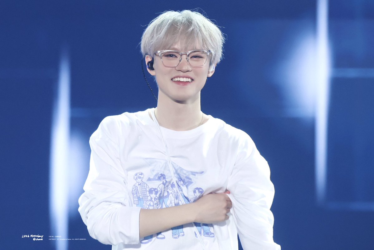 𝐒𝐭𝐫𝐚𝐰𝐛𝐞𝐫𝐫𝐲𝐂𝐡𝐞𝐞𝐬𝐞. tweet media