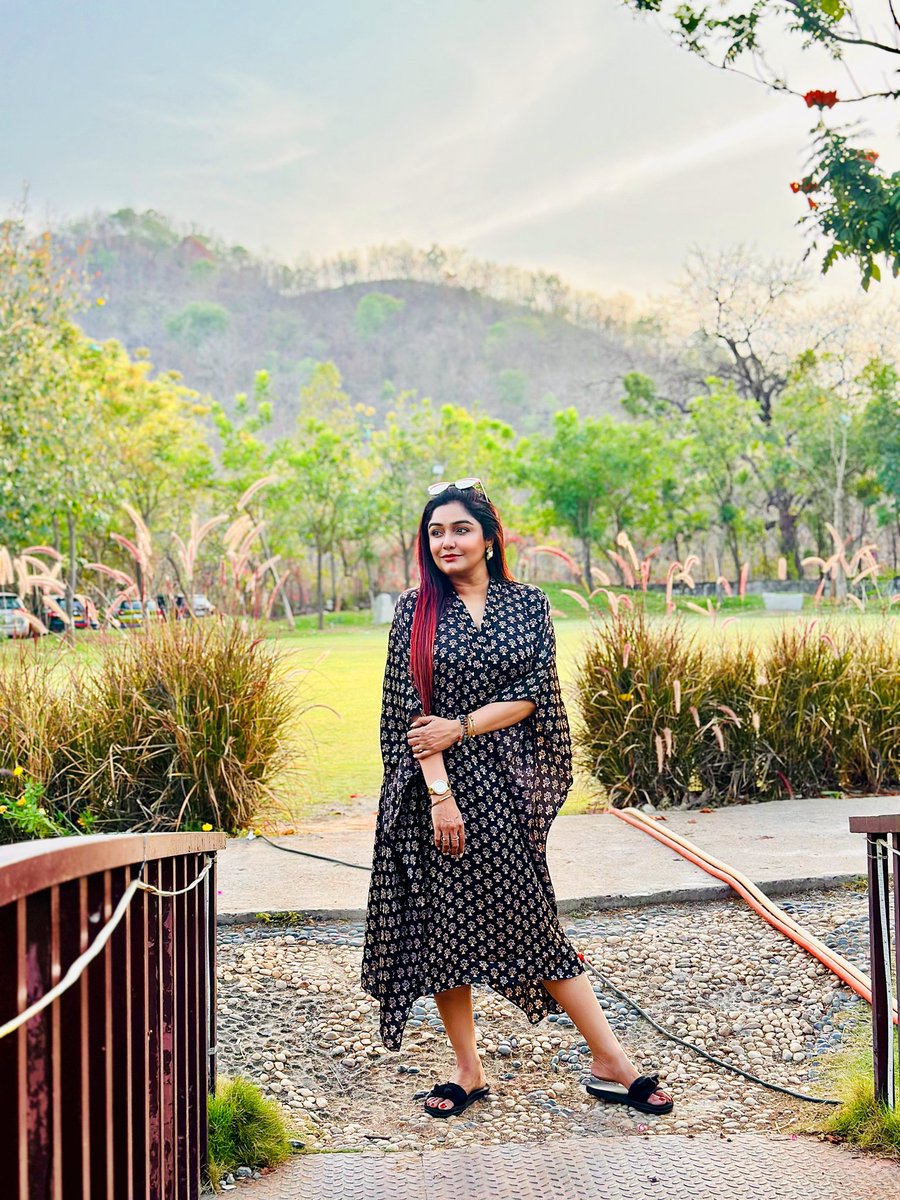 sayantani8's tweet photo. "Escape to nature's paradise 🌳
#bhanuThefernjambughoda
#BhanuForestResort #NatureLover #ResortVibes #yesterdaystory #traveldairies❤️ #gujrat
Day - 1 https://t.co/c2uwLNZ8zz