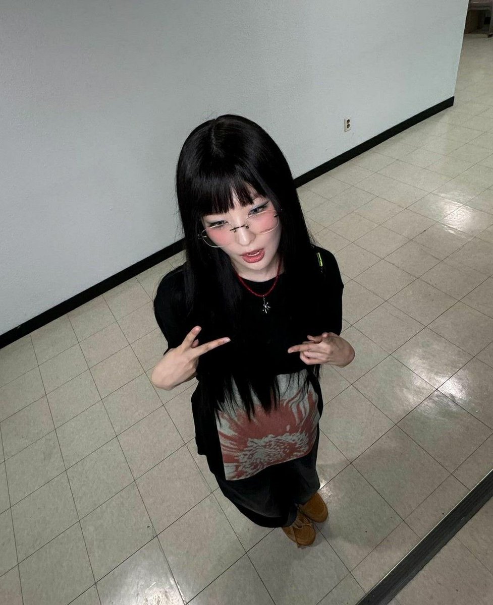 ᵀᴴᴱ ᅠ ᅠ 𝐝𝖔𝐯𝐞'𝐬 ᅠ ╱ ᅠ 𝕽𝐄𝐐𝖀𝙸𝙴𝐌. tweet media