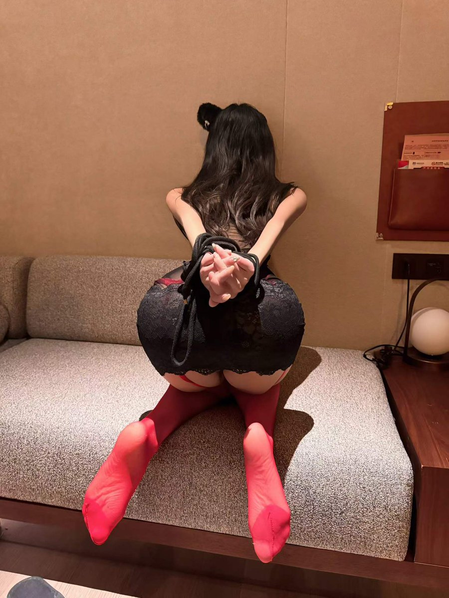 BitchMaker tweet media