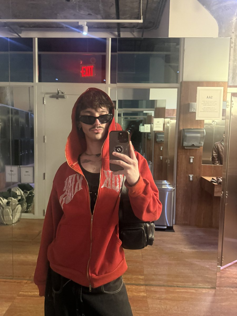 luvxcj's tweet photo. fab ovah week https://t.co/rjHkfM92EY