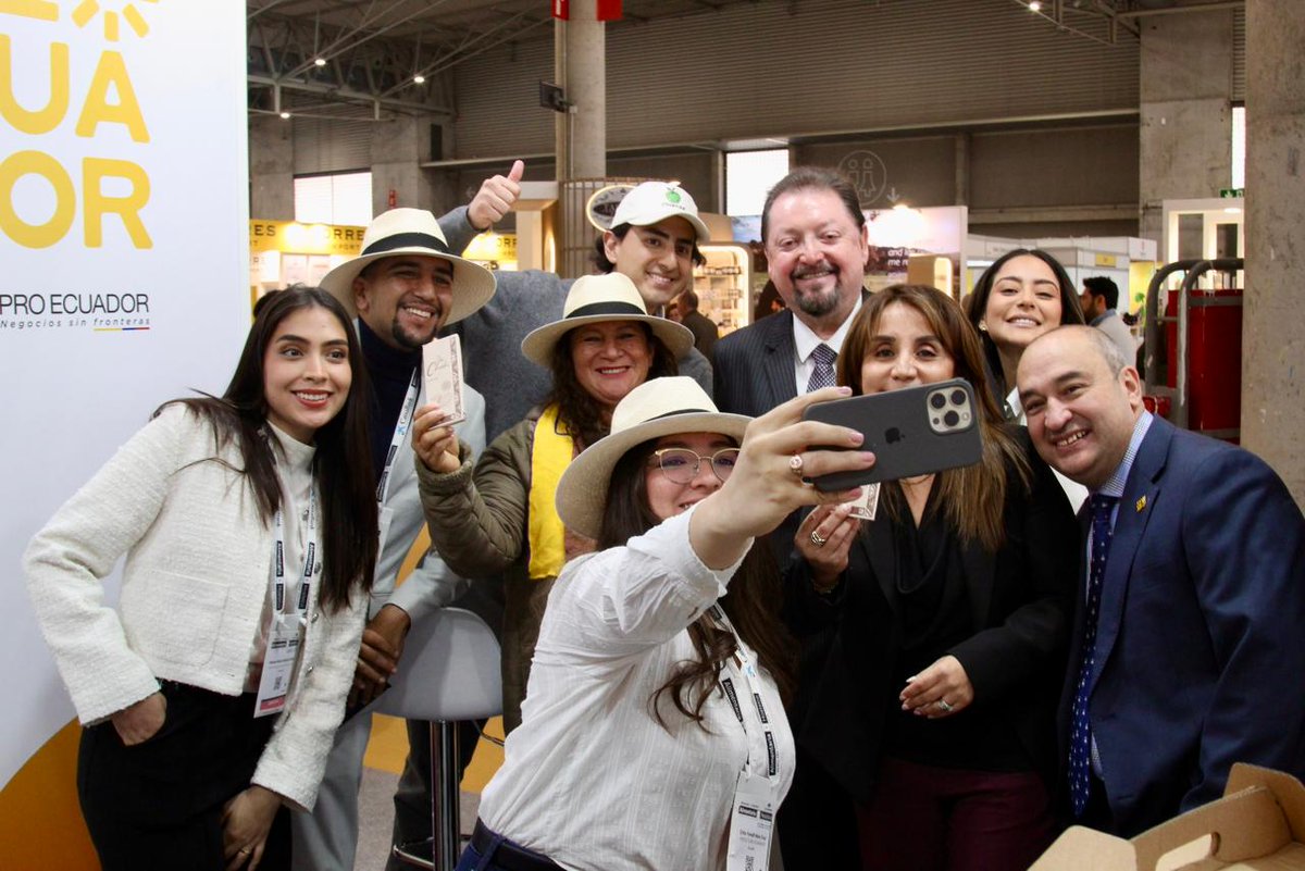 CECUbarcelona's tweet photo. Inauguramos el stand de CONGOPE en Alimentaria 2026, junto a emprendedores ecuatorianos que buscan llevar lo mejor del país al mundo. Con la presencia del Cónsul Patricio Garcès, reafirmamos nuestro compromiso con el emprendimiento y la internacionalización.

#CONGOPE https://t.co/FXYacJIwiL