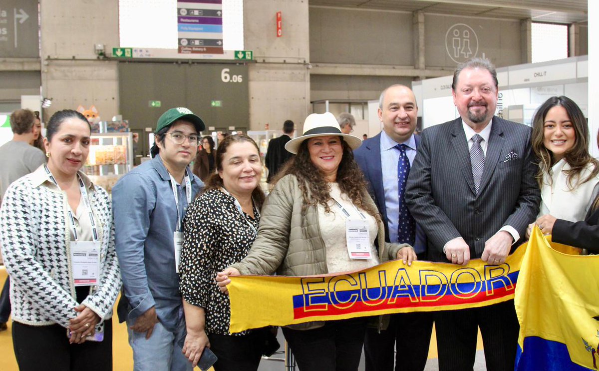 CECUbarcelona's tweet photo. Inauguramos el stand de CONGOPE en Alimentaria 2026, junto a emprendedores ecuatorianos que buscan llevar lo mejor del país al mundo. Con la presencia del Cónsul Patricio Garcès, reafirmamos nuestro compromiso con el emprendimiento y la internacionalización.

#CONGOPE https://t.co/FXYacJIwiL