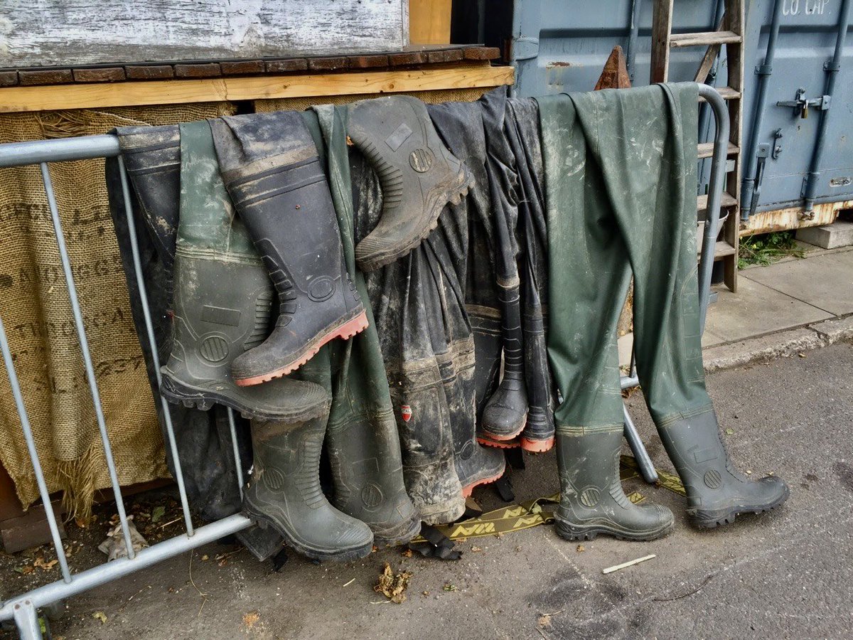 Tri(e)ste tweet media