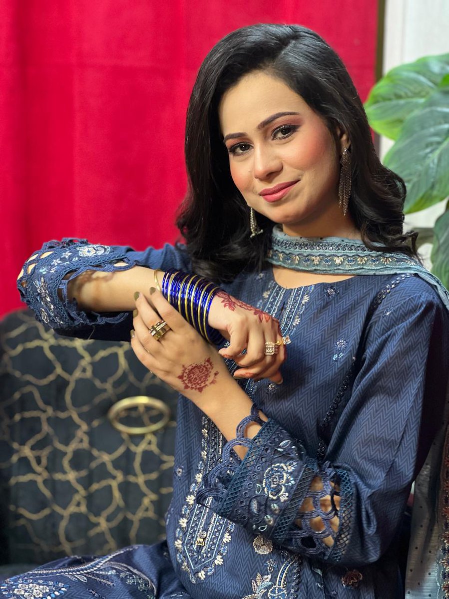 MediaSpringPk's tweet image. #ErfaAnasari for her #eid appearance on @ntnnews3