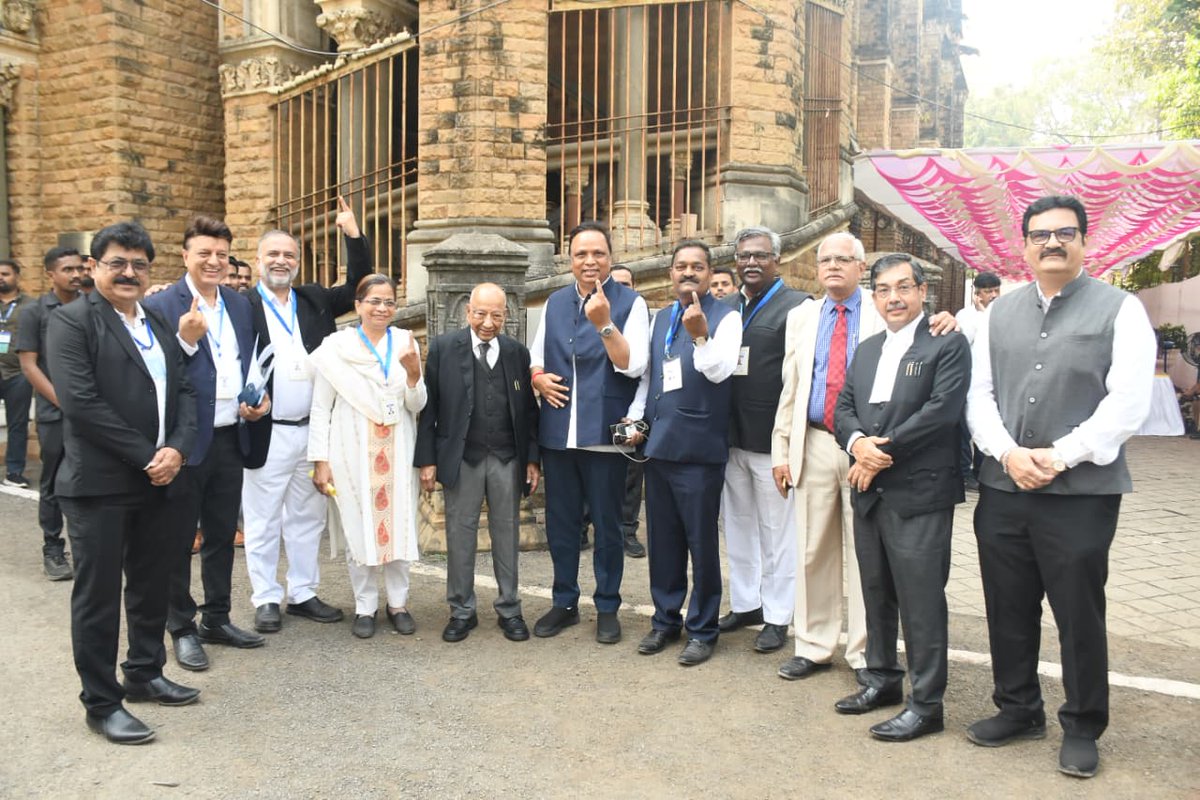 ShelarAshish's tweet photo. Exercised my vote in the 2026 elections of the Bar Council of Maharashtra and Goa. Glad to be with Adv. Uday Warunjikar, Adv. Ameet Mehta and other esteemed fellow members.
#BarCouncilElection #MaharashtraAndGoa #Maharashtra #AshishShelar https://t.co/jFZ4eX45md