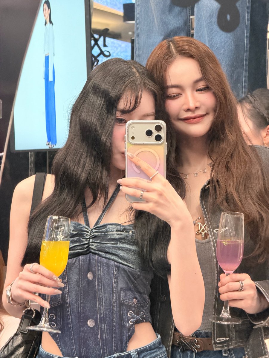 Khaokhwan K. tweet media