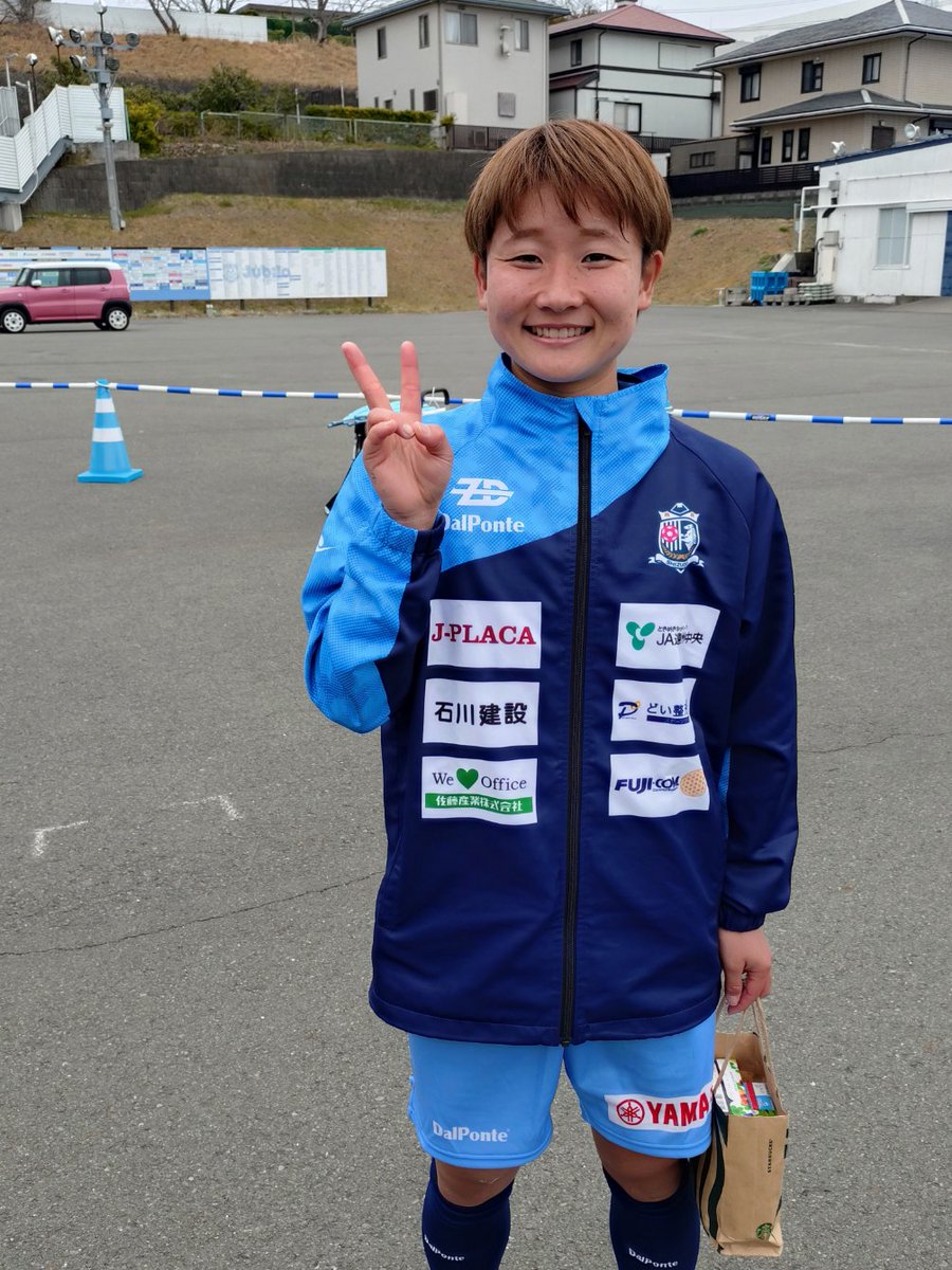 SOMIC_official's tweet photo. ボニータは日体大SMG横浜に9-0で開幕2連勝と好スタート🚀

👇観戦した社員の声
みわちゃんは2試合連続得点！ヘディングめちゃくちゃカッコよかった✨
ユニフォームを着てるファンがどんどん増えてるのも嬉しい♪

#静岡SSUボニータ #三輪玲奈 #ホーム開幕戦 ＃ソミック https://t.co/XqPbbvEDHi