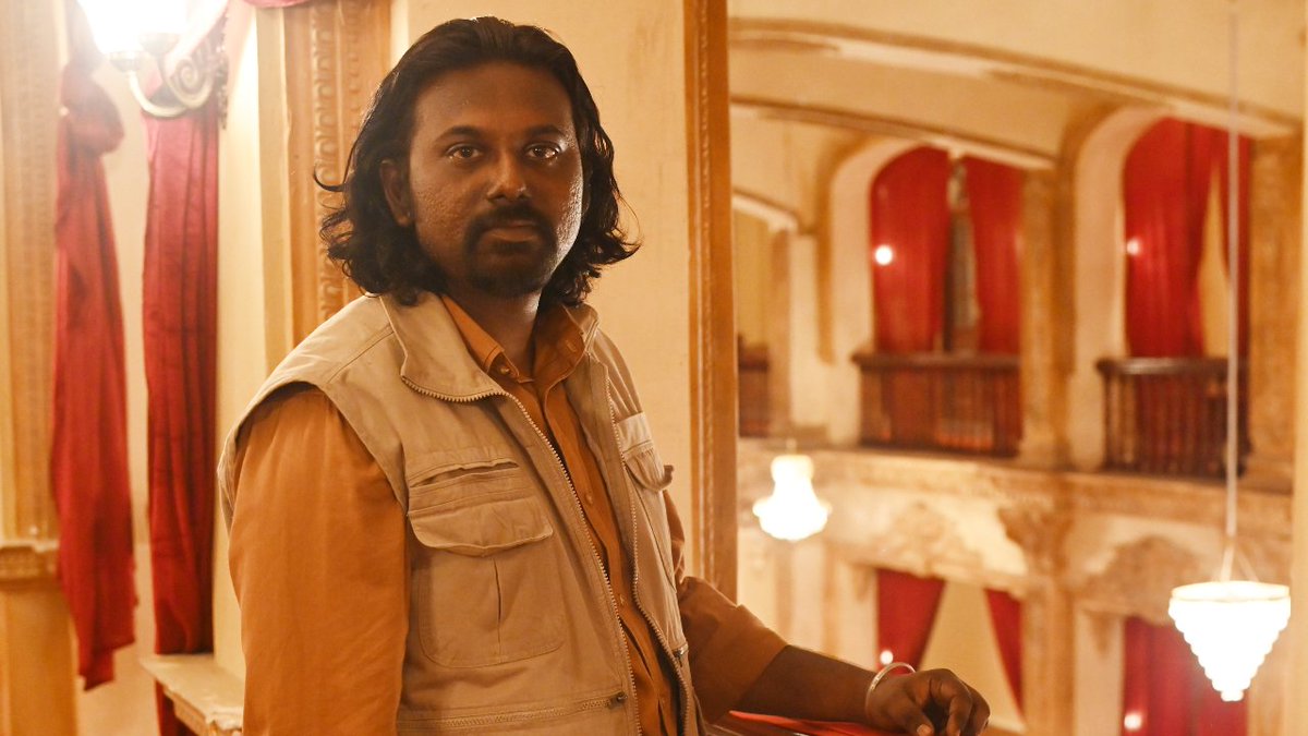 ChennaiTimesTOI's tweet image. #ShootAtSite: #Root ’s leading man, @Gautham_Karthik, tells us, “#Root is a time-based sci-fi thriller. So, you have to make what’s happening in the film believable, though it’s unbelievable. And this team is well-equipped to do that.”

Read more: timesofindia.indiatimes.com/entertainment/…
