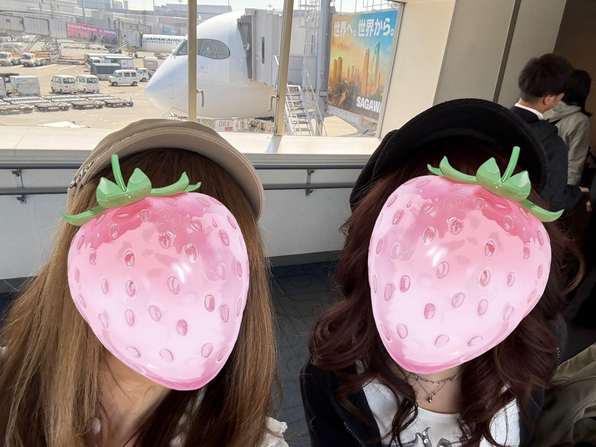 sakiradiosuki2's tweet photo. 羽田で機長さんで手を振ってくれましたー。わぁーい☆
次があるとは限らない。当たり前では、決してない。今日を精一杯神との時間をかみしめまーす。
#HYDE
#JEKYLL
#HYDEOrchestraTour2026JEKYLL
#福岡サンパレス
#あと2箇所 https://t.co/Aidbcc7eRC