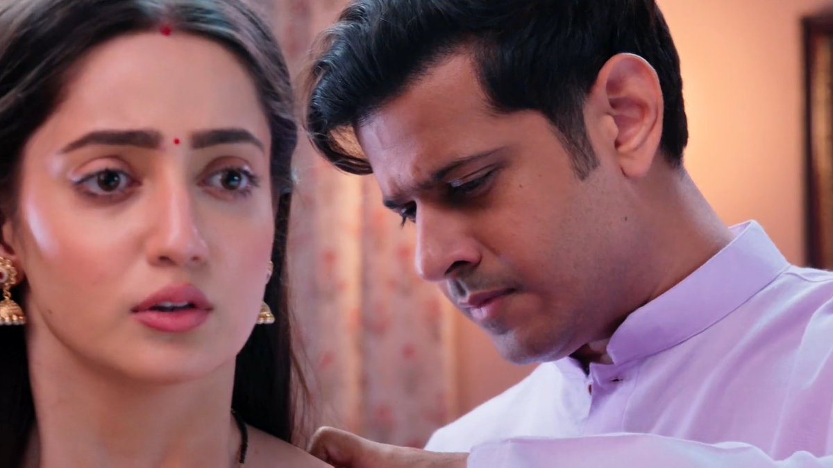 Hubby helping wifey with plates and pallu <3

#MrAndMrsParshuram #ShivAlini #NeilBhatt