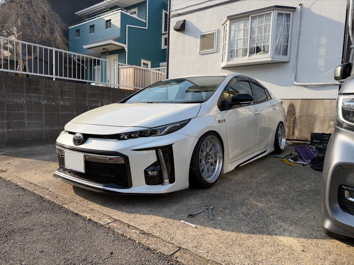 tom@Verrückt narren tweet media