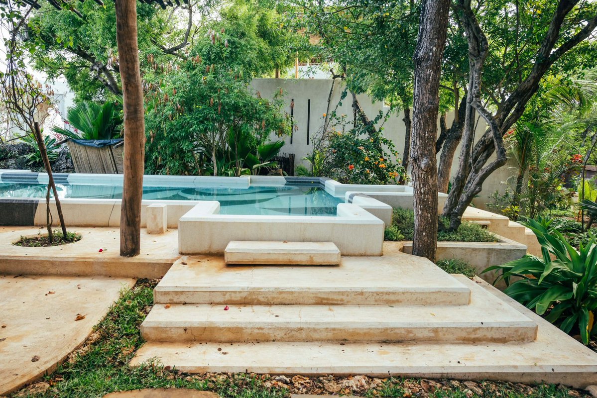 Perfect Strangers Safaris tweet media