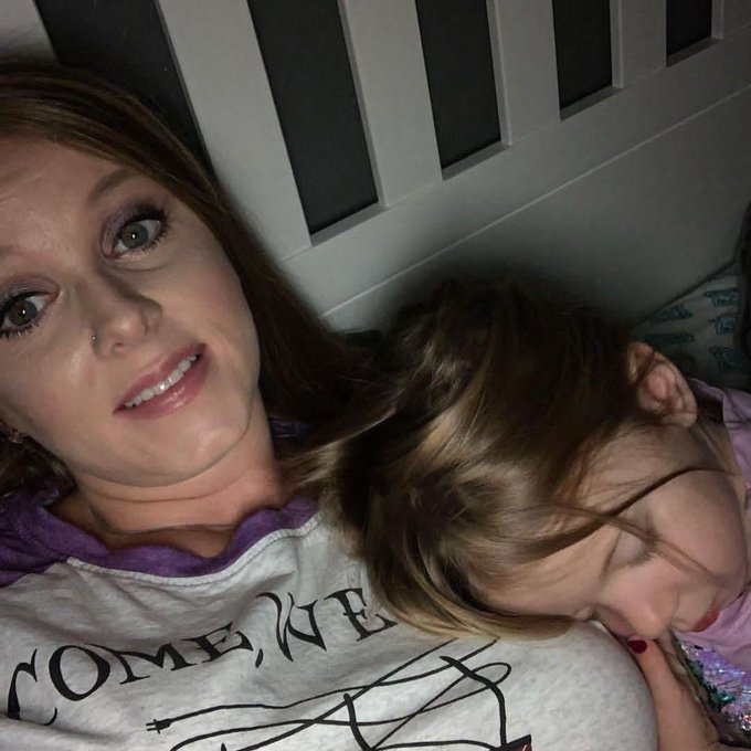 La Fille & La Mère 👨‍👧 tweet media