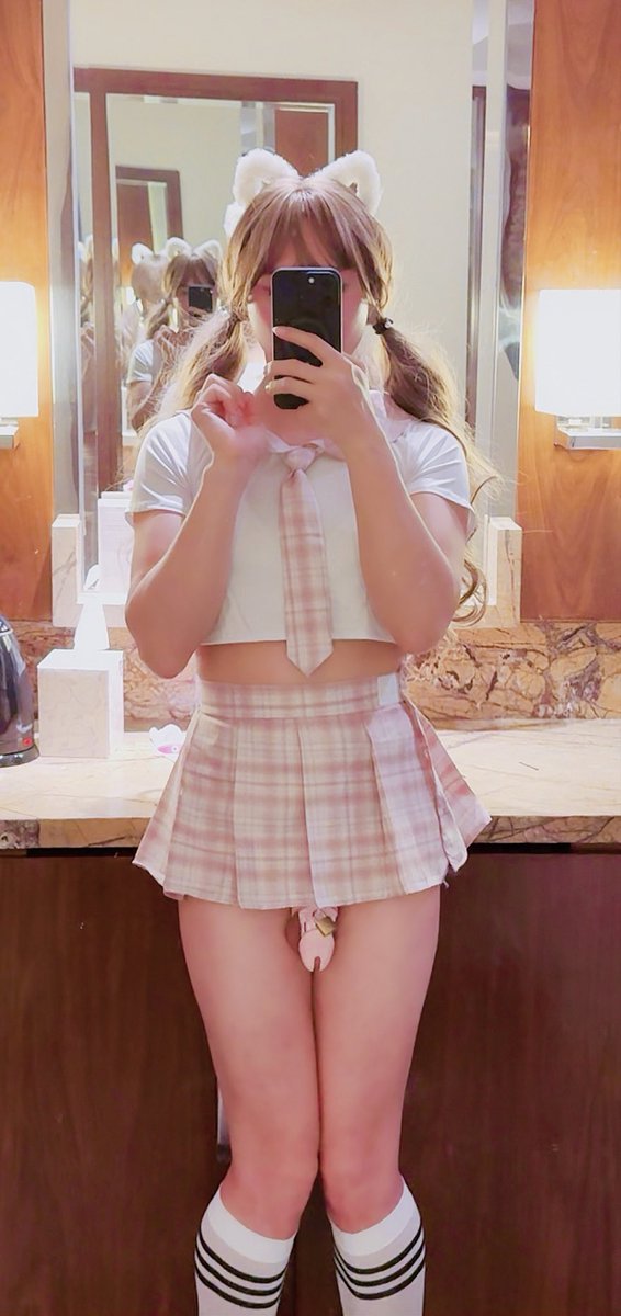 tslittlebabe8's tweet photo. 旧帐被封了😭
求关注
左还是右更美了～🍆💦
#cd #4i #母狗 https://t.co/6hWe5NAPVA