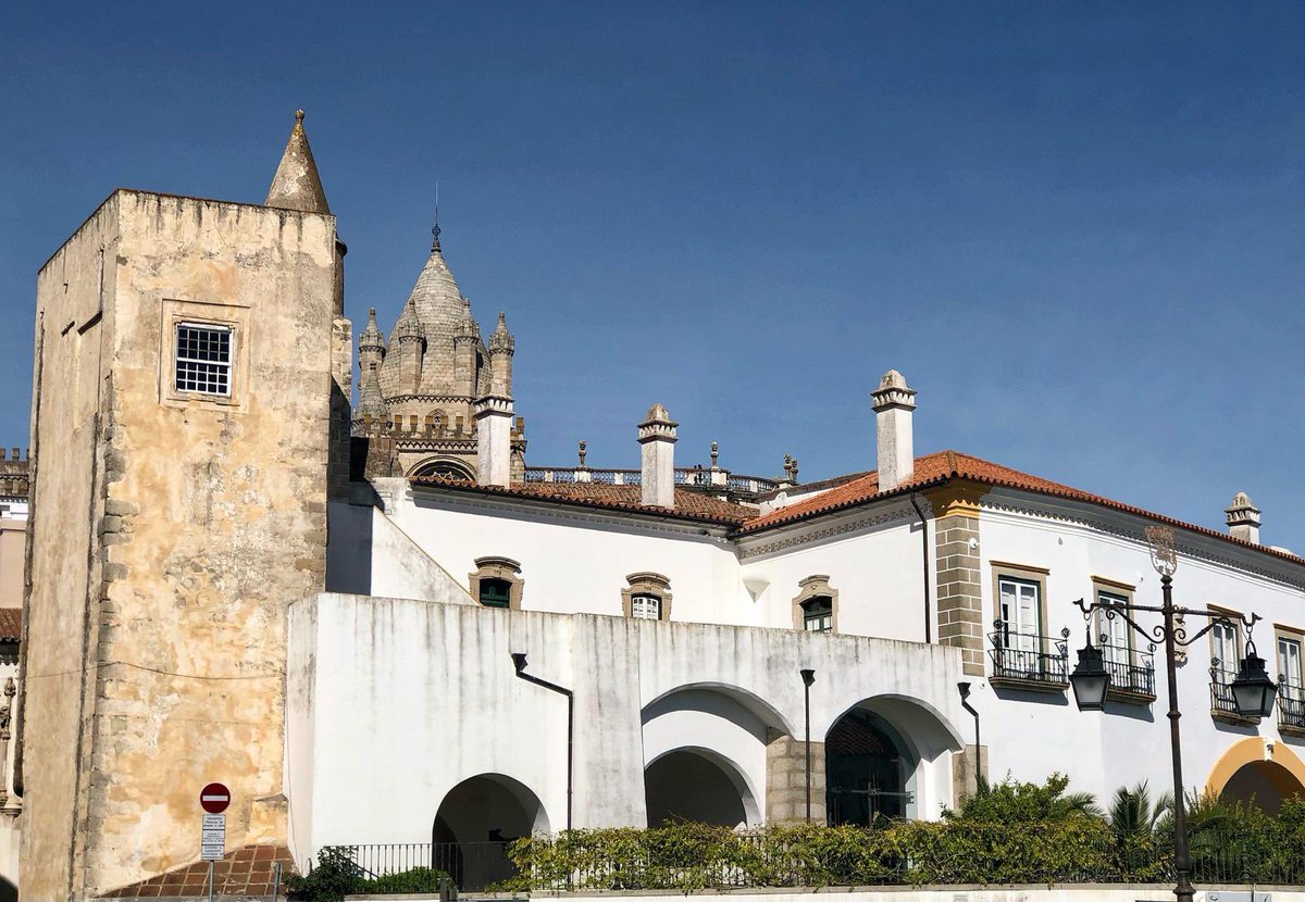 lizzie_hubbard2's tweet image. The  beautiful, historic city of #Evora in the #Alentejo region #Portugal 🇵🇹 
#VisitPortugal #BestOfPortugal 

Have a great #Tuesday