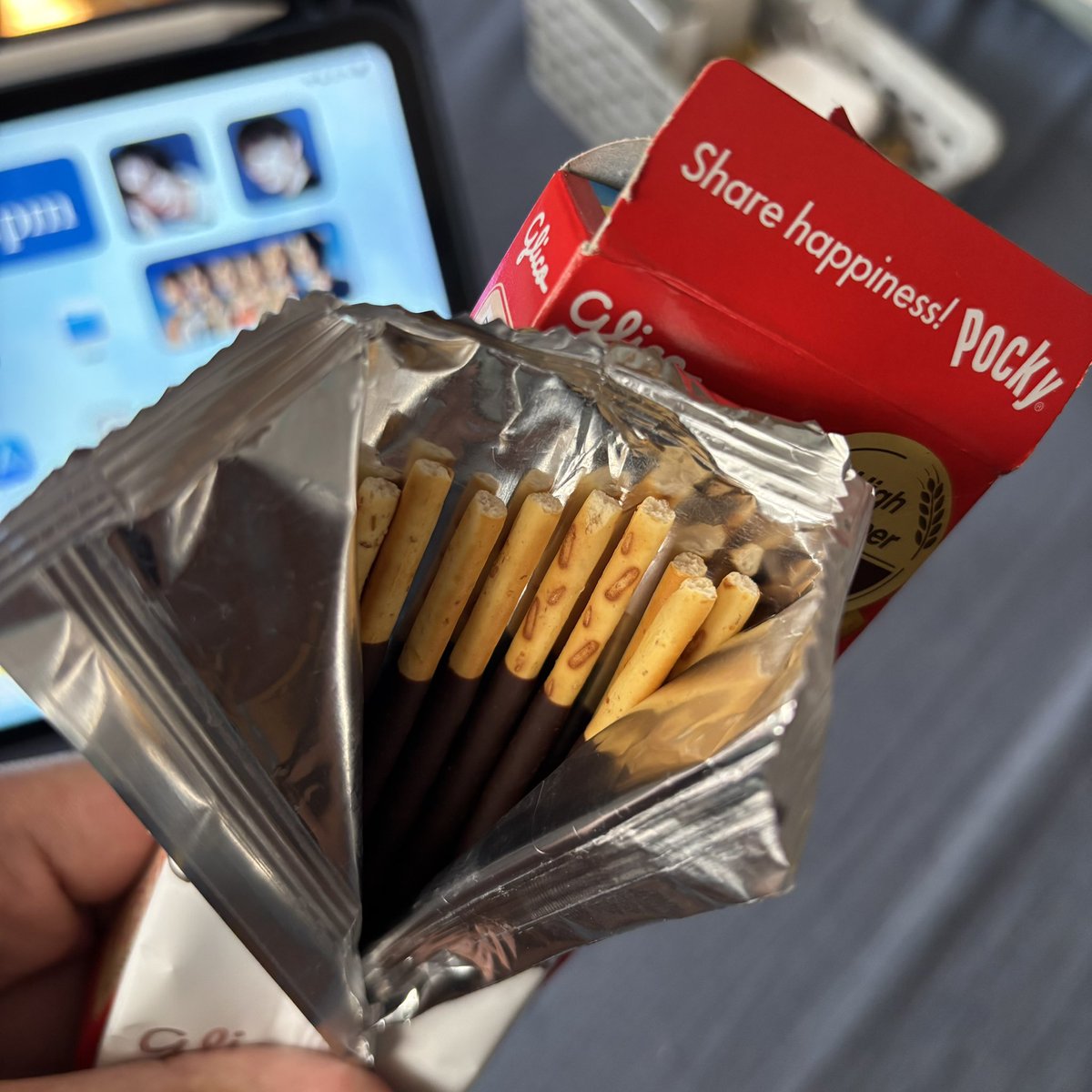 lou 𐂂 tweet media