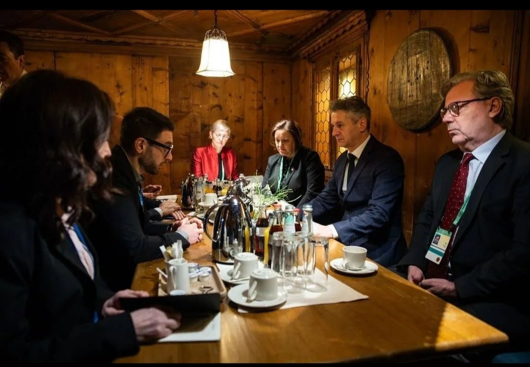 Roman Remškar tweet media