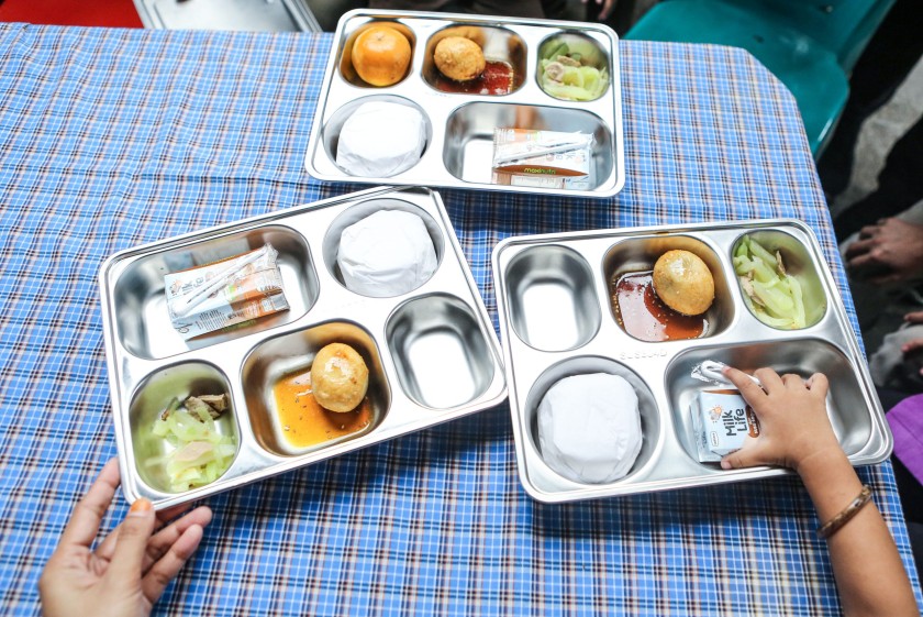 Indonesian Poop Base tweet media