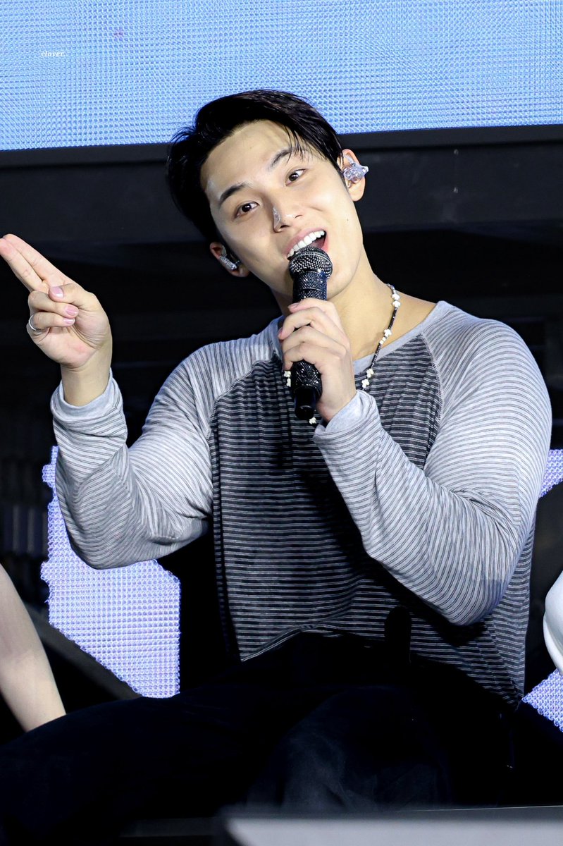 260321 NEW BULACAN

근데표정진찌짱귀여워😆😆

#민규 #MINGYU #세븐틴 #SEVENTEEN