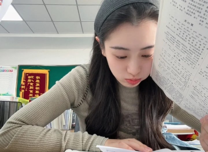 陆老师（教小学） tweet media