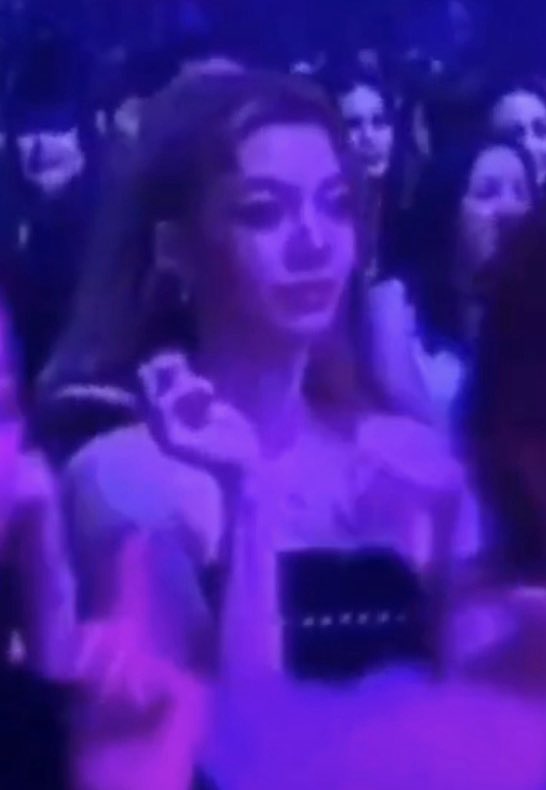 ALINA TEERAK tweet media