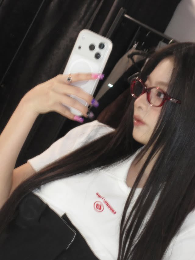 fromisdays tweet media