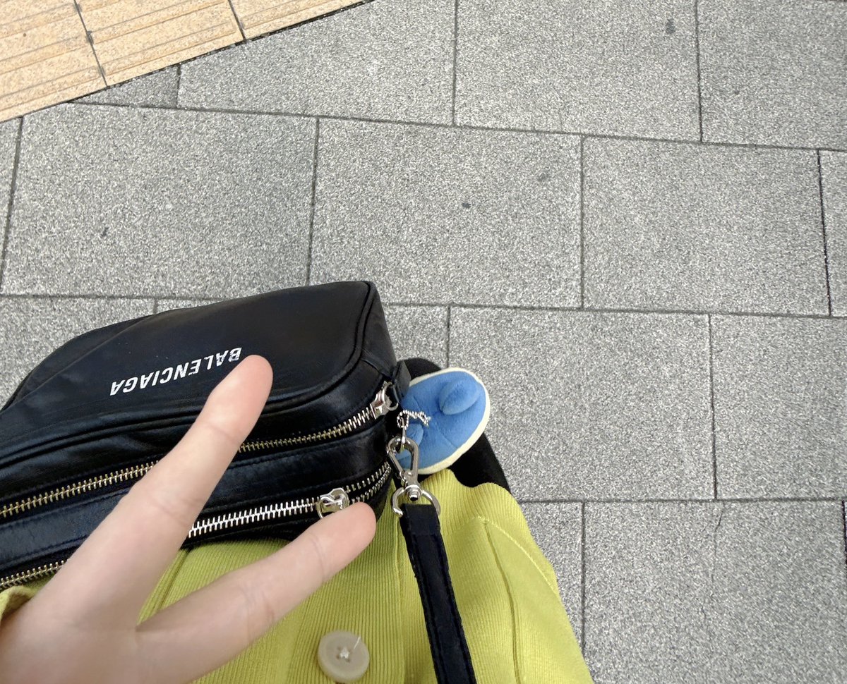 そると tweet media