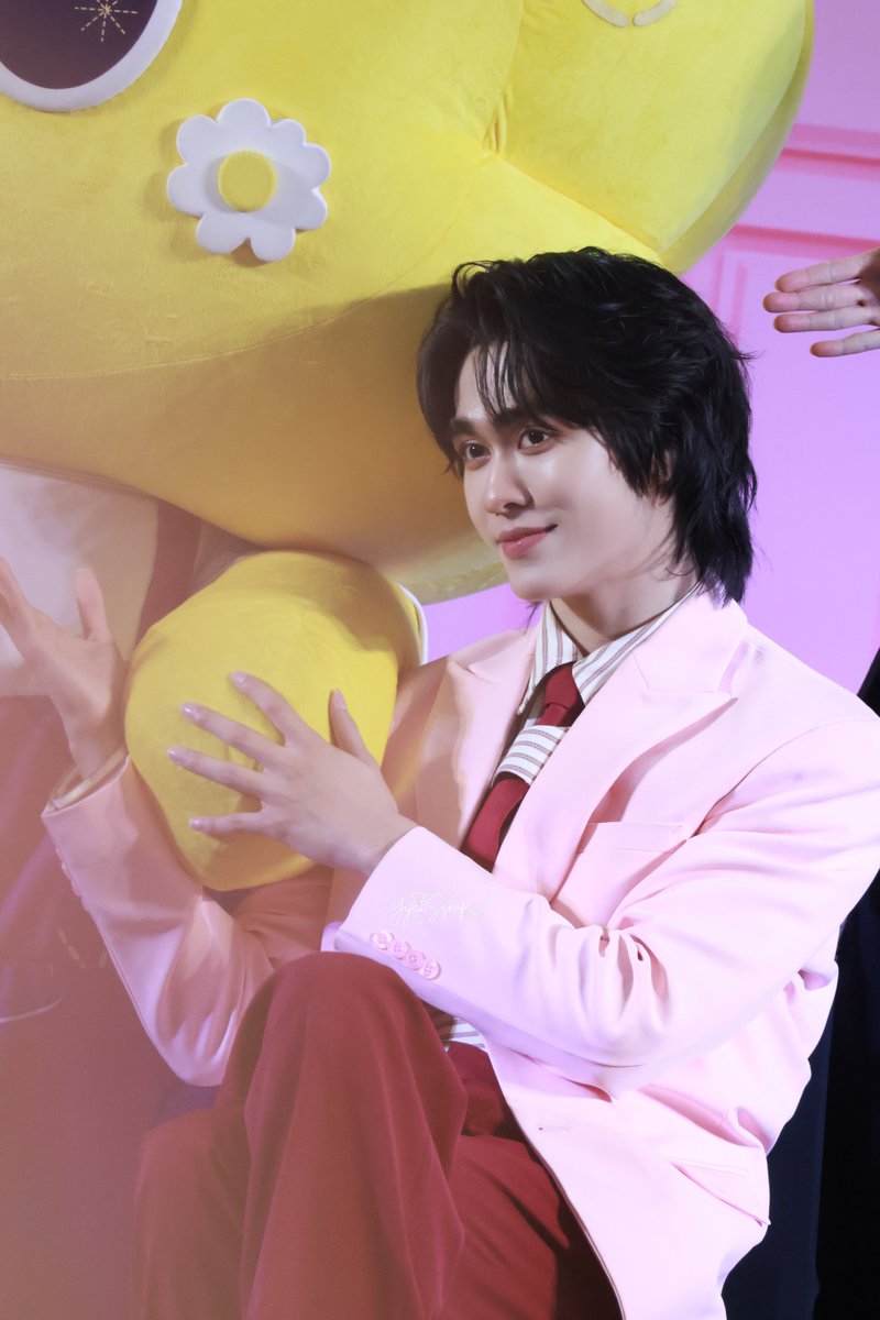 YyuuSsnap 💜✨️ tweet media