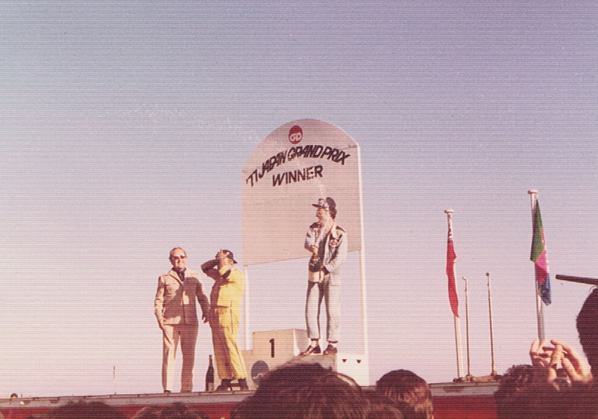 すがやみつる tweet media