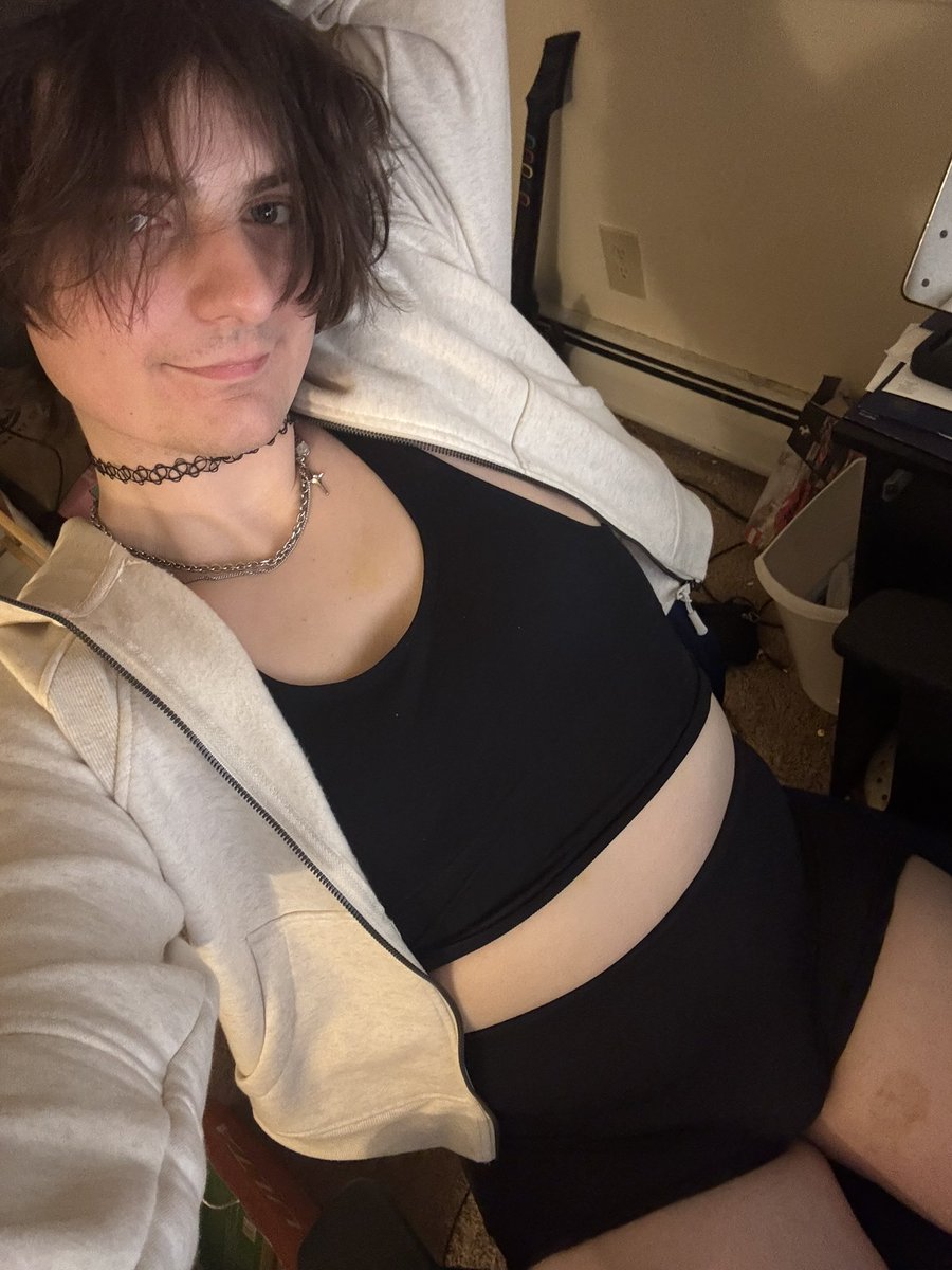 Maxine 🏳️‍⚧️ tweet media