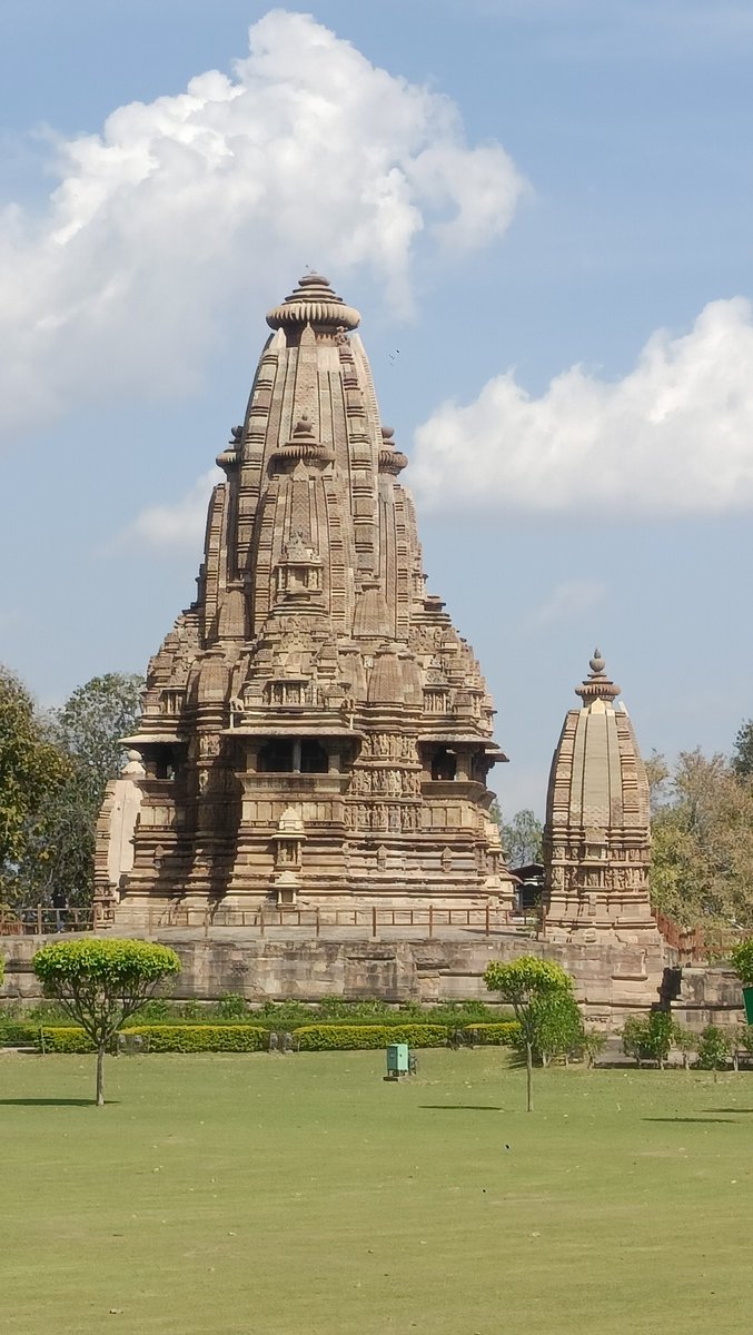 RahulPhoto74736's tweet photo. Poetry in Stone. 🏛️✨

My exclusive RG_Khajuraho_Heritage NFT collection is now LIVE on OpenSea.

Own a piece of India’s 11th-century spiritual soul. 💎

🔗 Explore: Link in Bio.....

#NFT #Khajuraho #IndianArt #RG_Photography #opensea #nftindia https://t.co/yyRa4Nq0On
