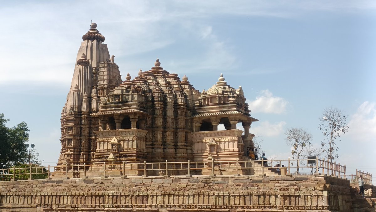 RahulPhoto74736's tweet photo. Poetry in Stone. 🏛️✨

My exclusive RG_Khajuraho_Heritage NFT collection is now LIVE on OpenSea.

Own a piece of India’s 11th-century spiritual soul. 💎

🔗 Explore: Link in Bio.....

#NFT #Khajuraho #IndianArt #RG_Photography #opensea #nftindia https://t.co/yyRa4Nq0On
