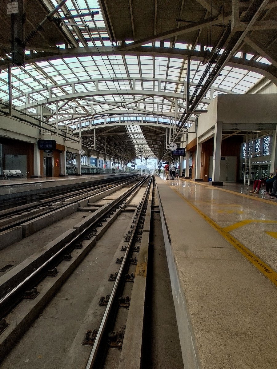 researchanand's tweet image. The leading lines

#PuneMetro
#MobilePhotography