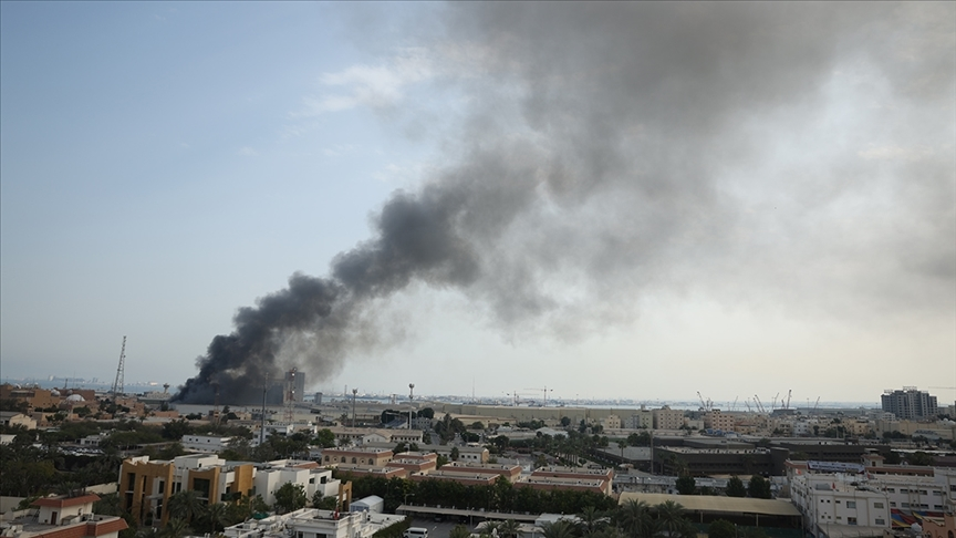 Dergo1's tweet photo. Hakan Fidan'ın operasyon ortakları Haşdi Şabi'nin Irak'ın Suriye sınırı Enbar vilayetindeki karargahı İsrail tarafından bombalandı. Şengal'in işgali için, ''Biz havadan, Haşdi Şabi karadan üç gün sürer'' demişti. Haşdi Şabi yardımını bekliyor Hakan!!! https://t.co/HZ42VraxpJ