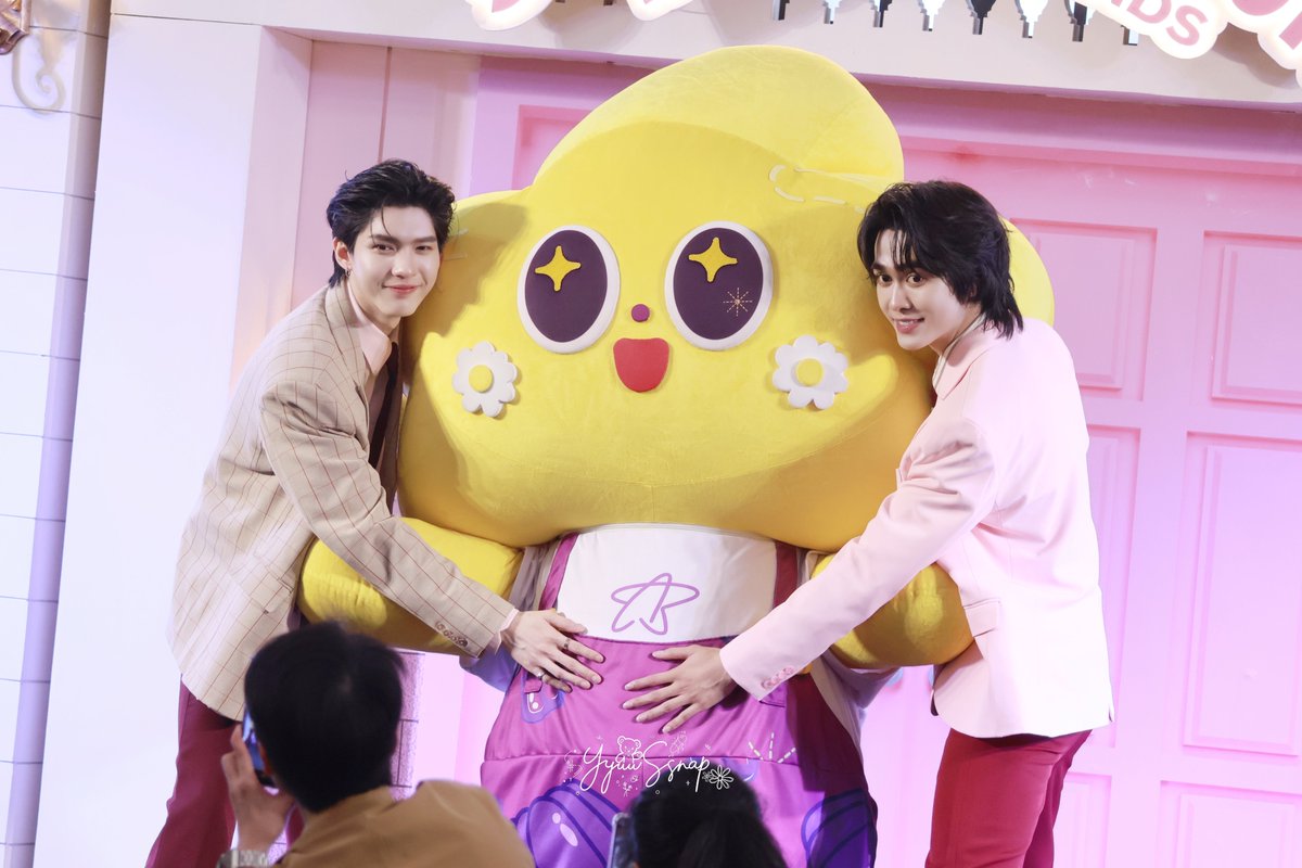 YyuuSsnap 💜✨️ tweet media