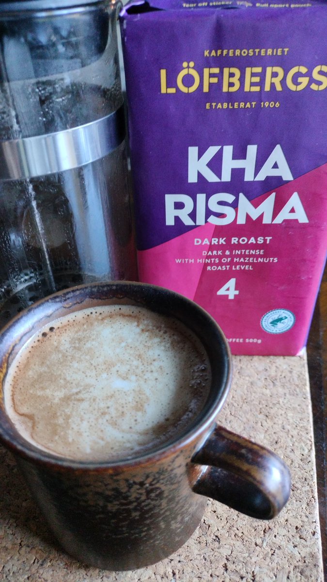 MarkGL L tweet media