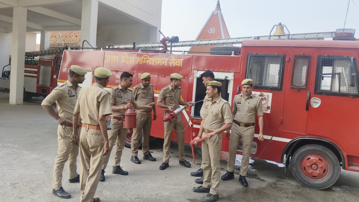BAREILLY FIRE AND EMERGENCY SERVICES tweet media