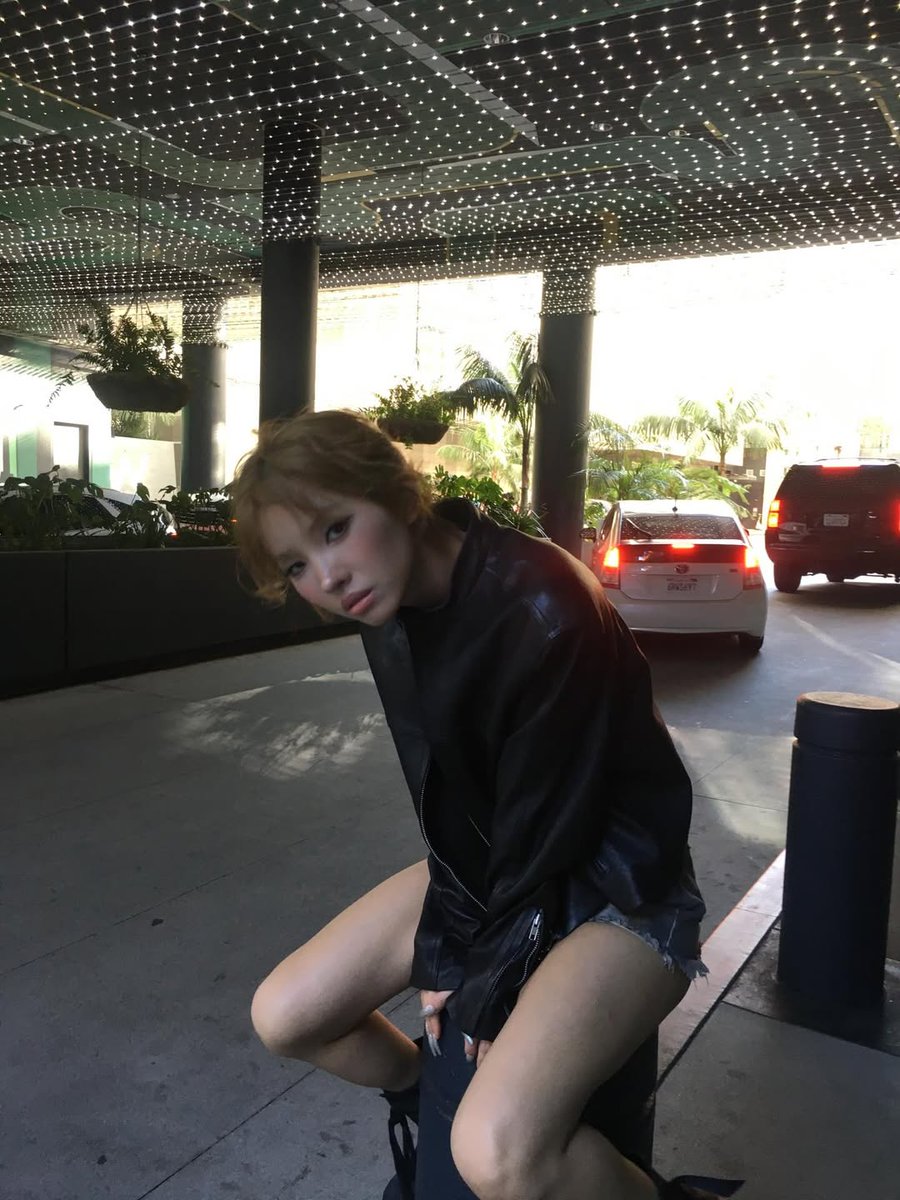 𝐒𝐘 tweet media