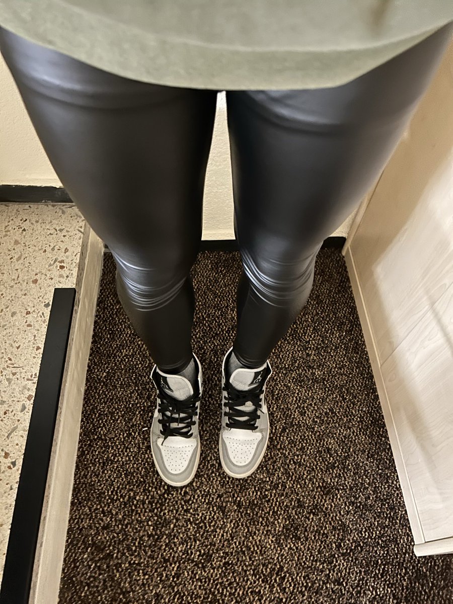 Wetguy1998 tweet media