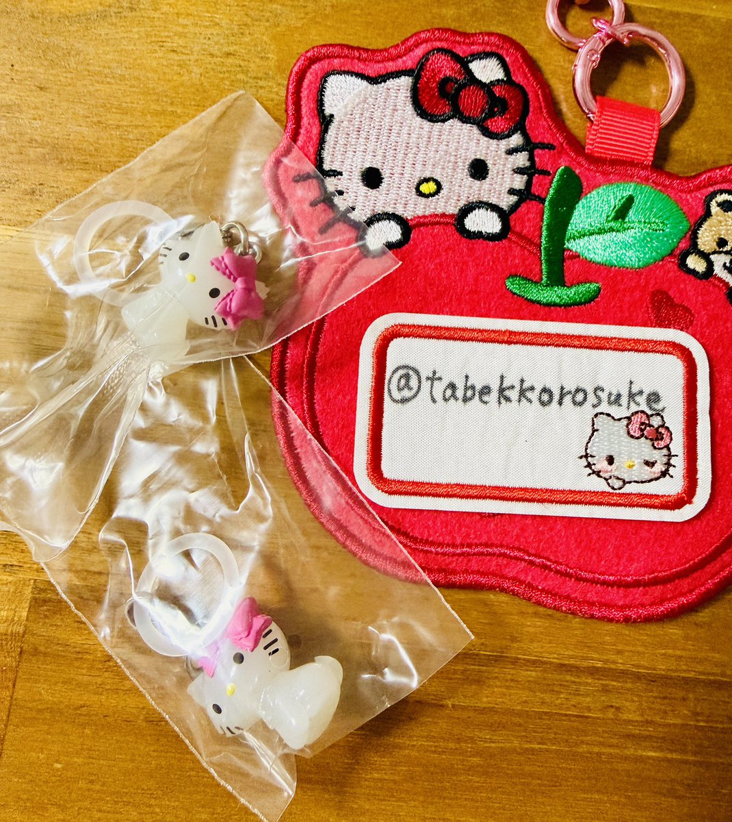 コロ助 tweet media